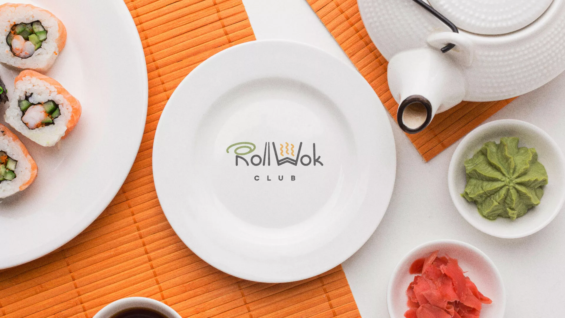 Разработка логотипа и фирменного стиля в Великих Луках для суши-бара «Roll Wok Club» Разработка логотипа и фирменного стиля в Великих Луках для суши-бара «Roll Wok Club»